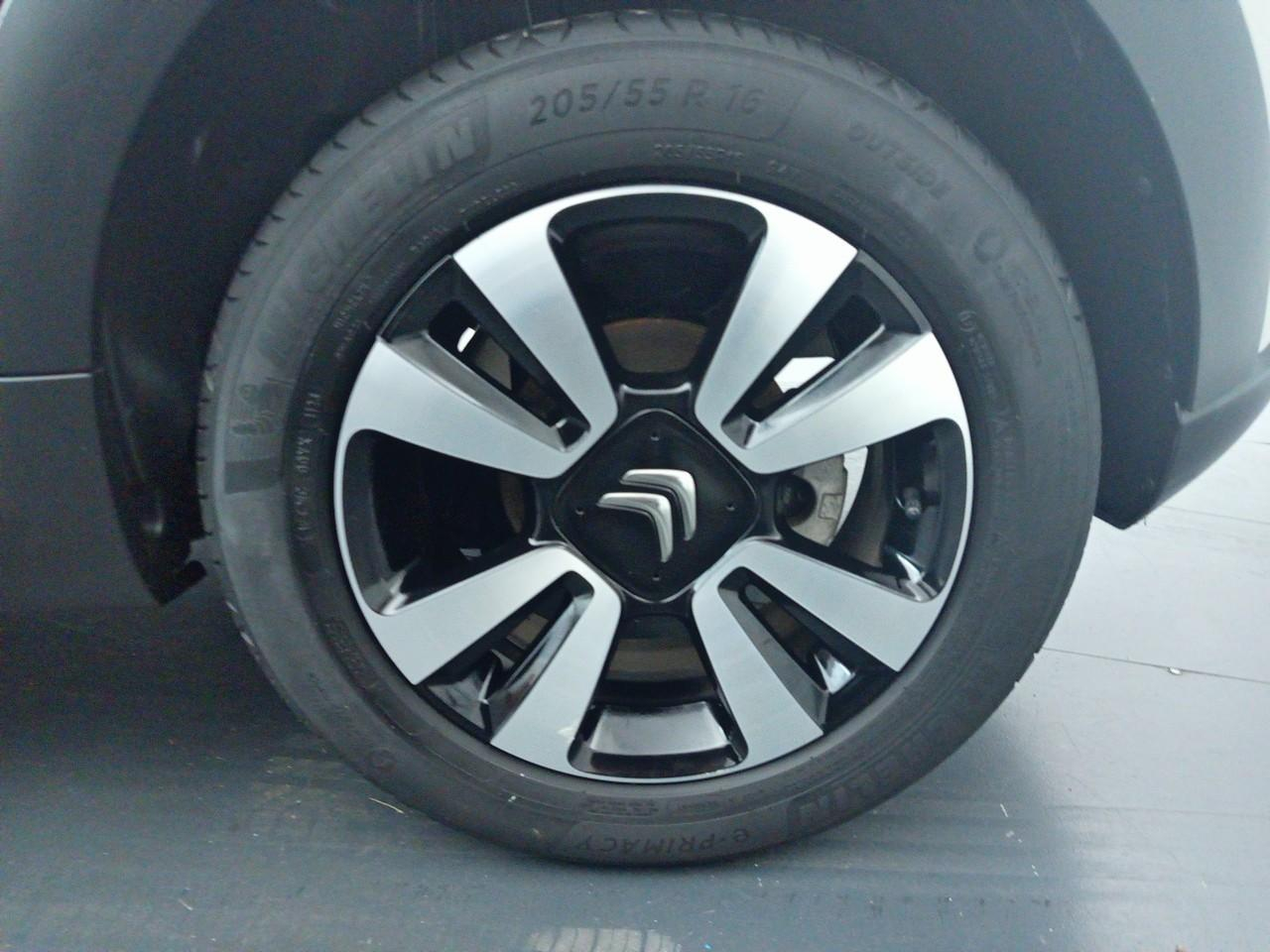 Citroën C3 puretech 110 s&s eat6 shine — photo 16