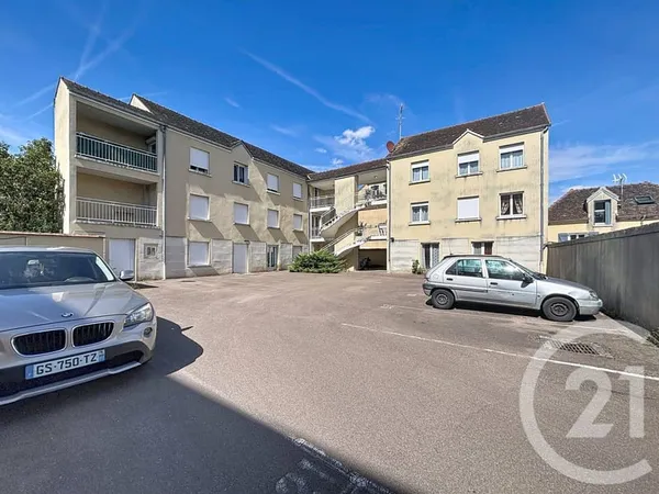 Studio 1 pièce 24 m²