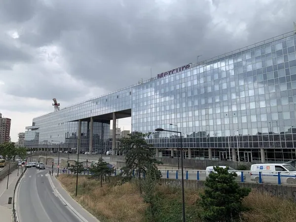 Local d'activité 2652 m²
