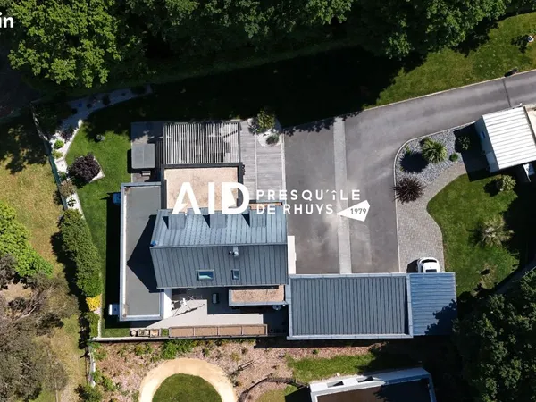Propriété 8 pièces 177 m²