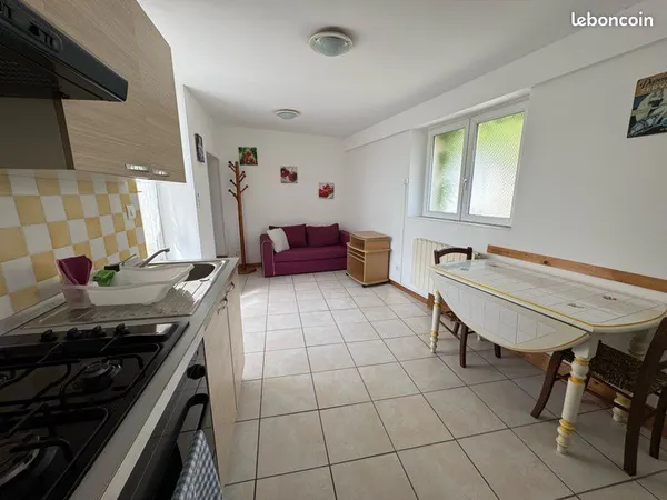 Gîte appartement, location longue durée possible. Saint Montan. Sud Ardèche location tout inclus. 2 