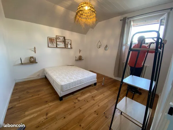 Chambre disponible dans colocation centre ville