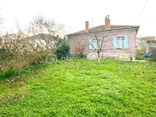 ? Maison de plain-pied 116 m²  Jardin 712 m²  Quartier recherché