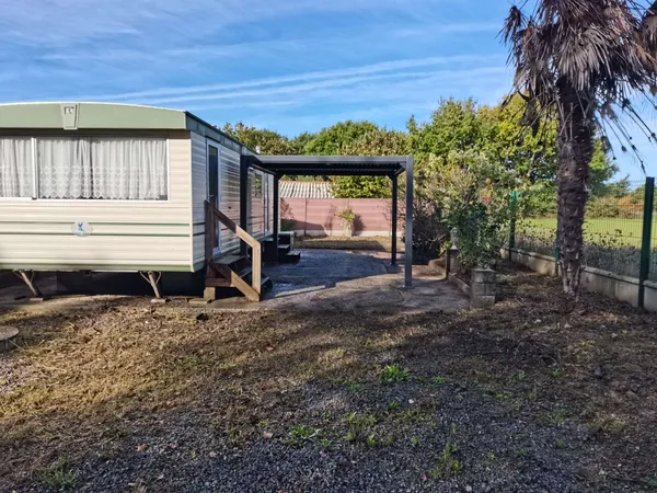 Terrain 253 m²