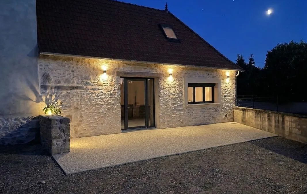 Photo 1