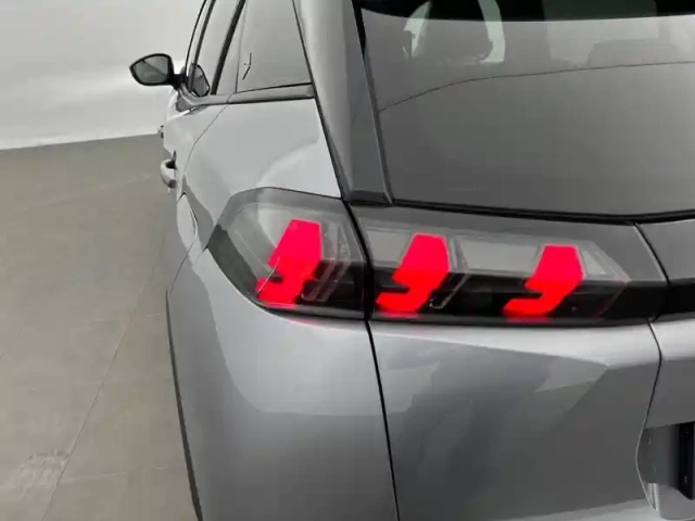 Peugeot 2008 puretech 130 s&amp;s eat8 — photo 104