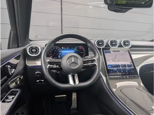 Mercedes Glc 300 e — photo 12