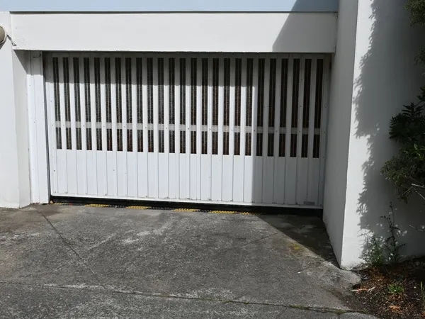 GARAGE sécurisée à Saint Nazaire - 44600 -