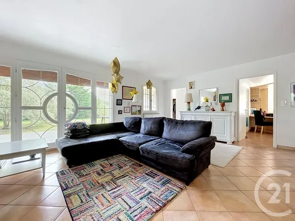 Maison 5 pièces 269 m²