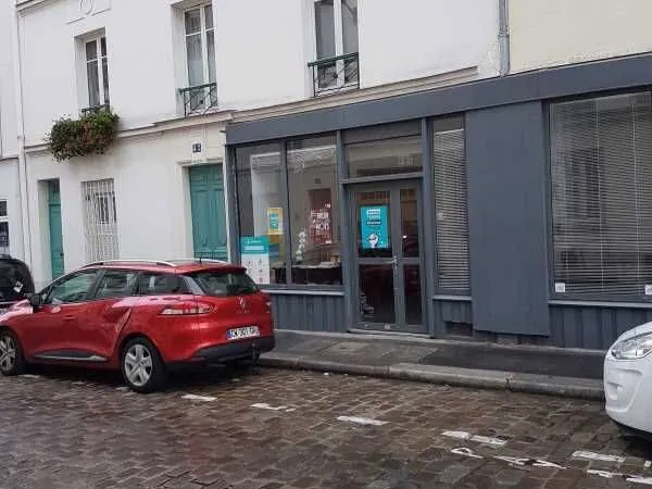 Bureaux 74 m²