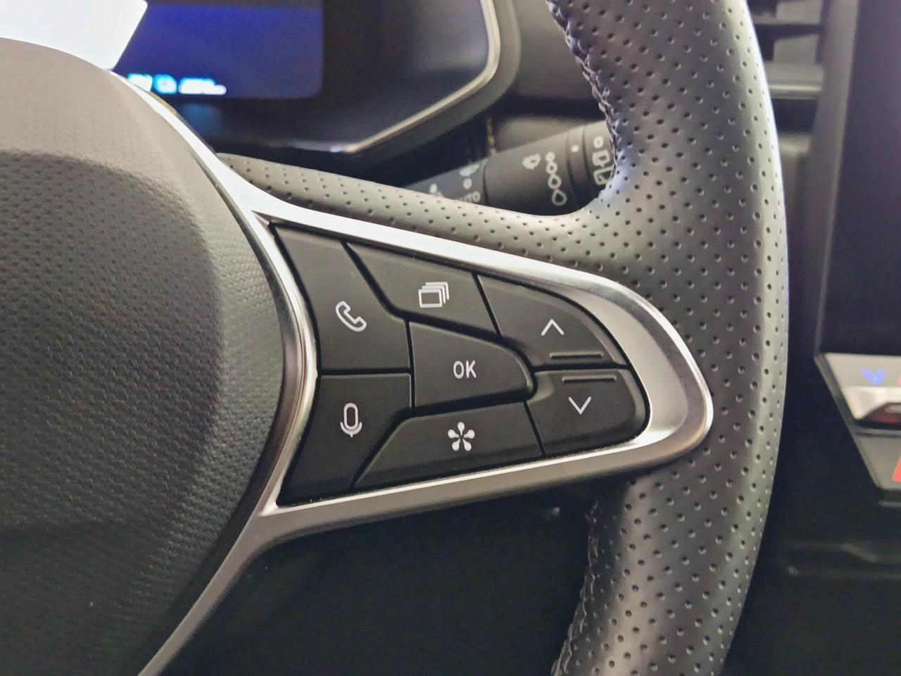 Renault Symbioz e-tech full hybrid 145 iconic — photo 16