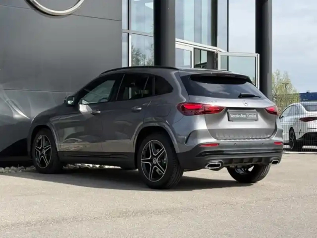Mercedes Gla 180 amg line — photo 5