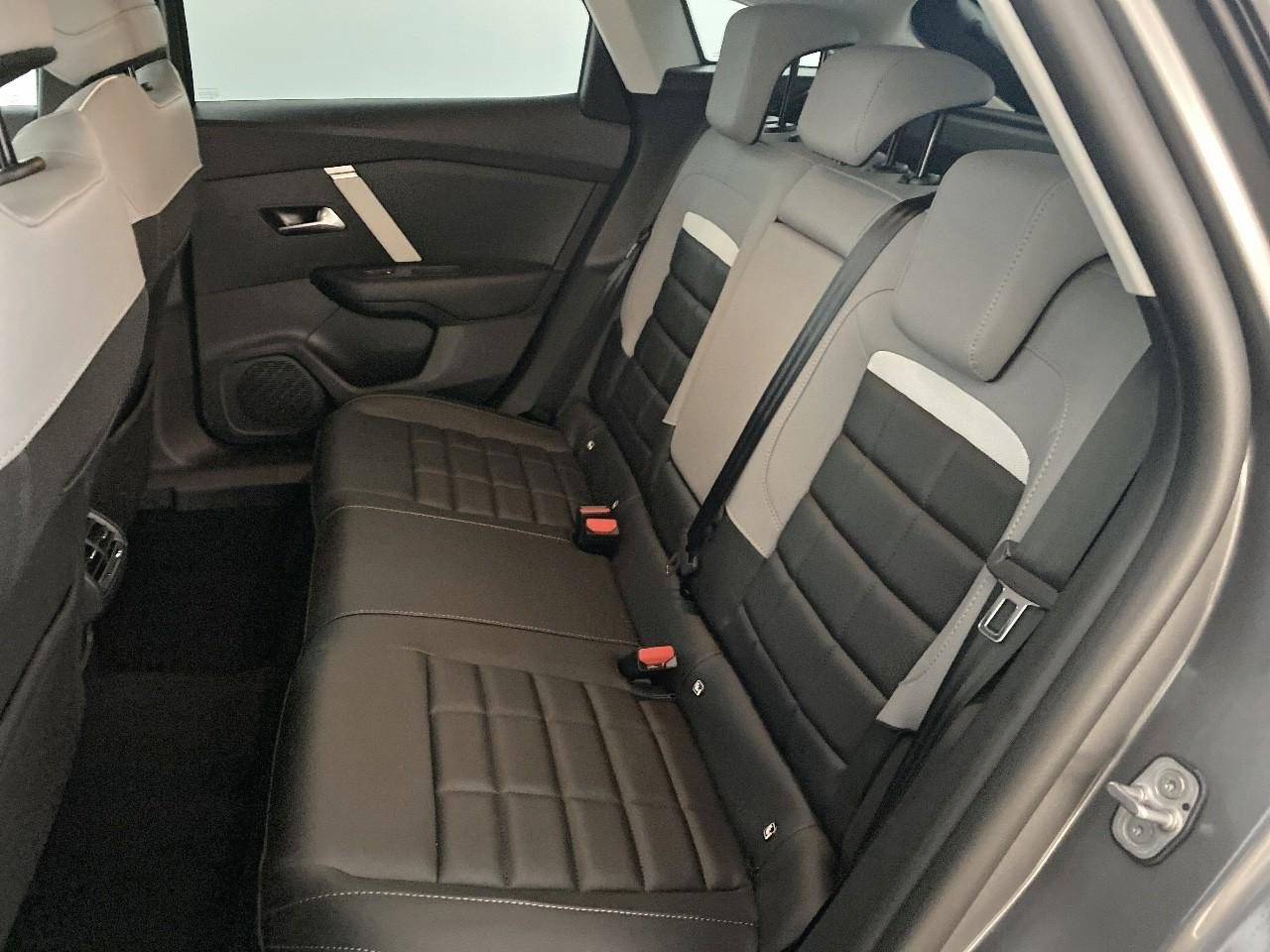 Citroën C4 hybride 145 ch e-dcs6 max — photo 10