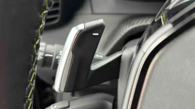 Peugeot 2008 puretech 130 s&amp;s eat8 — photo 99