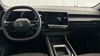 Renault Austral 1.2 E-Tech full hybrid 200ch Evolution - 25 — photo 11