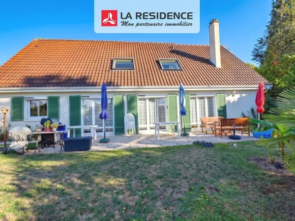Maison de 8 pièces