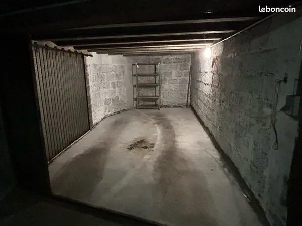 Garage aigle Jaurès championnet 18m2&