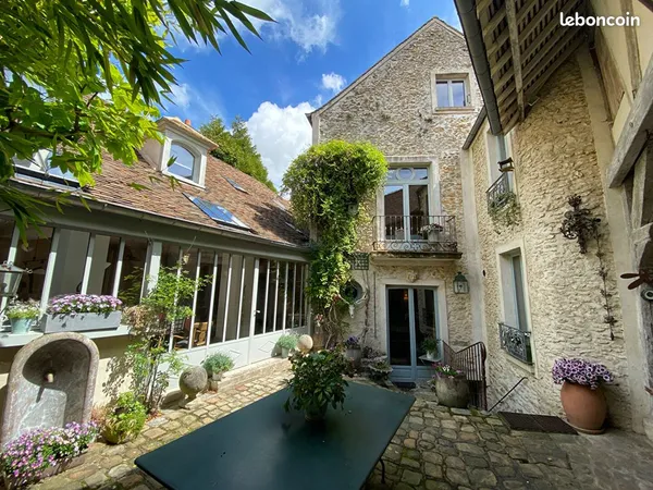 Maison de ville 7 pièces 280 m²
