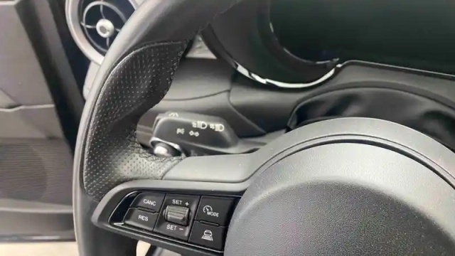 Alfa Romeo Tonale 1.5 hybrid 130 ch tct7 — photo 24