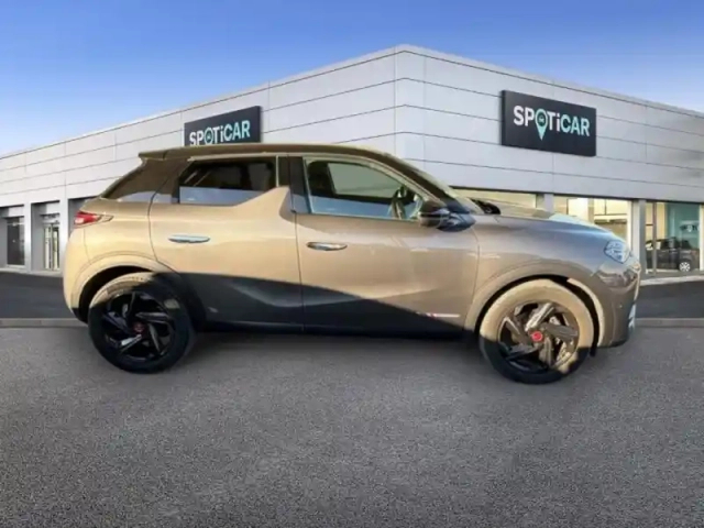 Ds Ds 3 crossback puretech 130ch performance line + automatique 7cv — photo 4