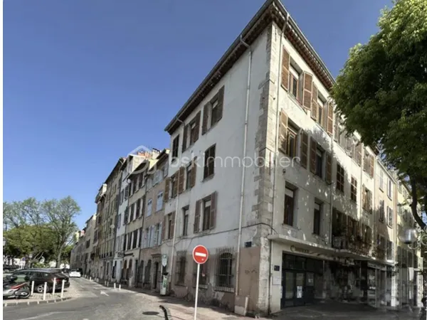Fonds de commerce 5 pièces 150 m²