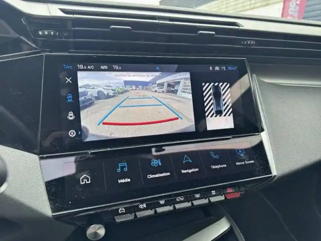Peugeot 408 phev 225 e-eat8 — photo 41