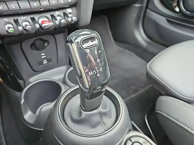 Mini Mini cabriolet cooper s 178 ch dkg7 — photo 12
