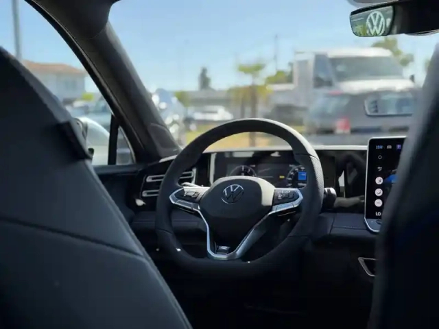 Volkswagen Tiguan 1.5 ehybrid 204ch dsg6 — photo 27