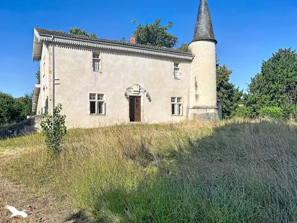 Maison 9 pièces 336 m²