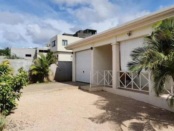 Maison 10 pièces 214 m²