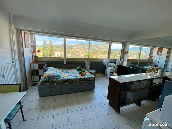 Studio marina de Mandelieu 24 m2 bail mobilité