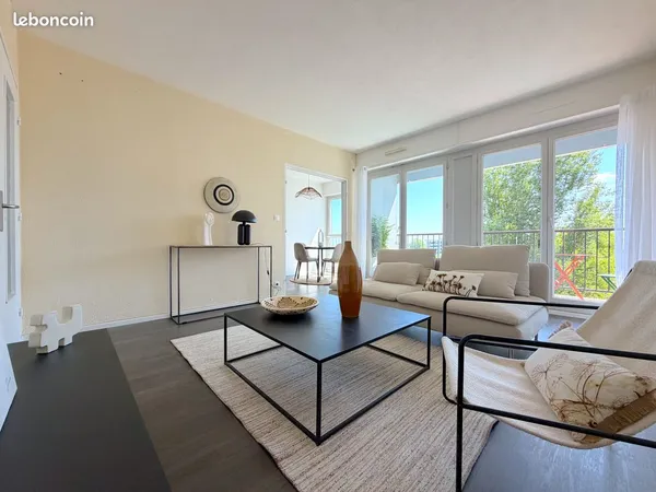 Appartement T3 62 m2 + BALCON 5m2 VUE SUR PARC + CAVE + STATIONNEMENT - 5ème étage avec ASCENSEUR NE