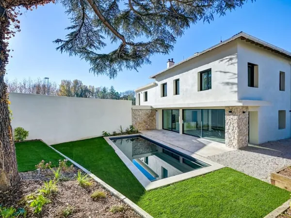 Maison luynes 120m²