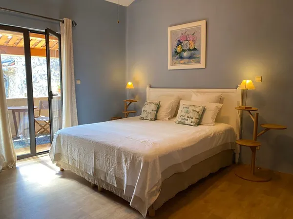 Chambre de 22m2 à louer sur La Roque-d'Anthéron