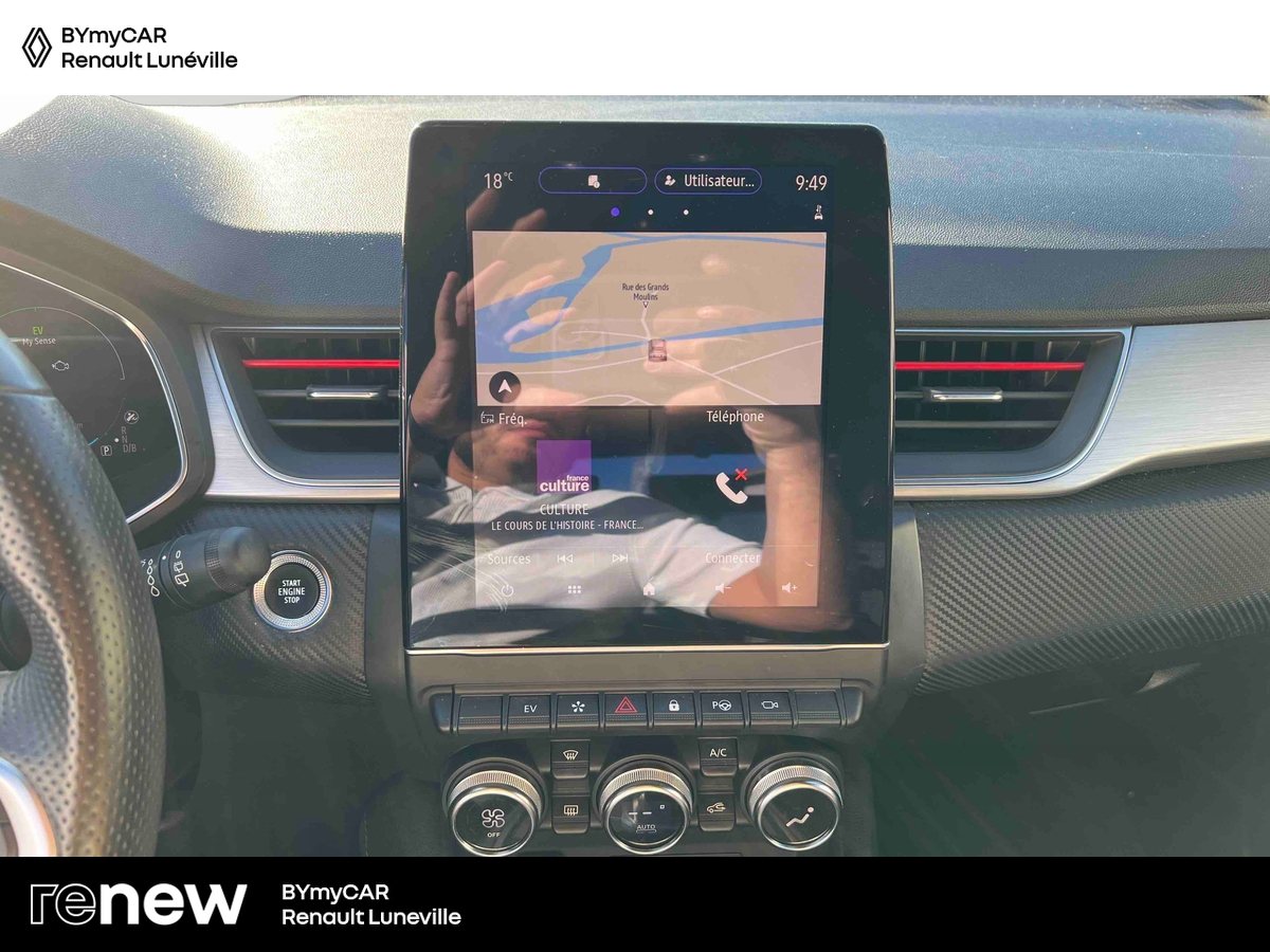 Renault Captur E-Tech 145 - 21 — photo 19