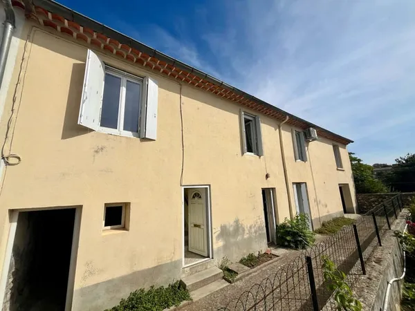 Maison lumineuse 2 chambres, garage et caves