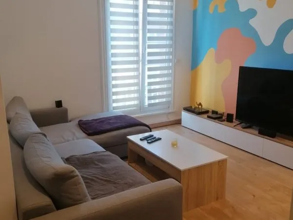 Appartement une chambre au 1er étage