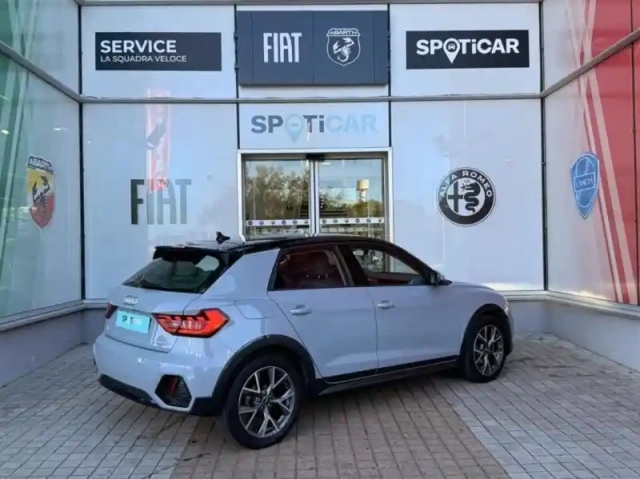 Audi A1 allstreet 30 tfsi 110ch advanced s tronic 7 — photo 4
