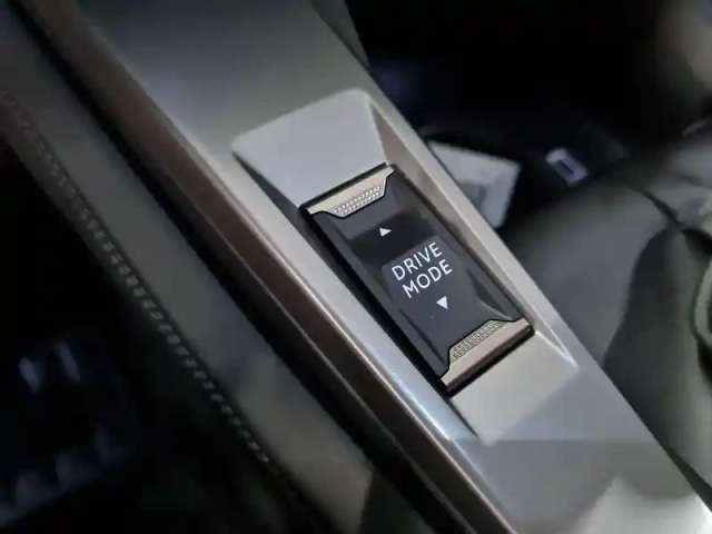 Peugeot 308 hybrid 145 e-dcs6 — photo 21