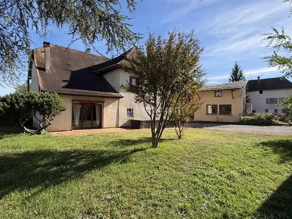 EXCLUSIVITE - ST VICTOR DE MORESTEL