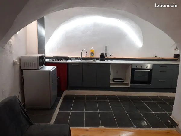 Charmante maison de village atypique à louer - Aspres-sur-Buëch (05)