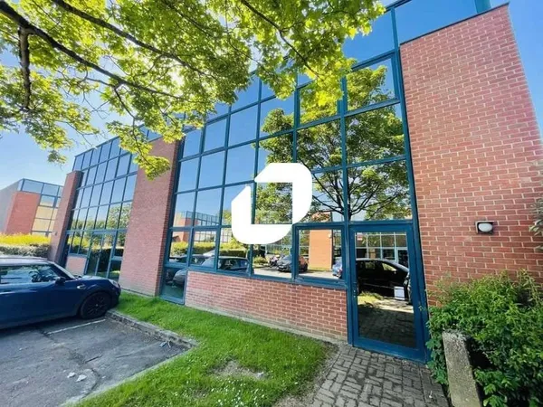 Bureaux 332 m²