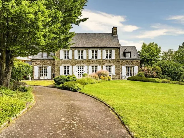 Maison 13 pièces 290 m²