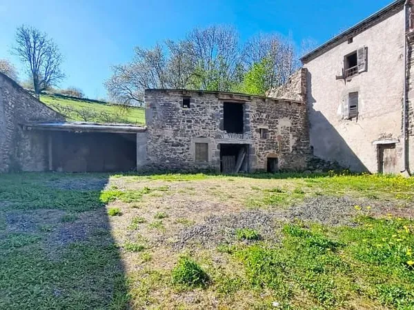 ENSEMBLES DE GRANGES SAINT FLORET
