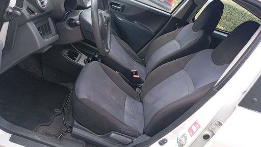 Suzuki Alto 1.0 68 - . – 2014 – 88846 km – Essence – Boîte Manuelle — photo 21