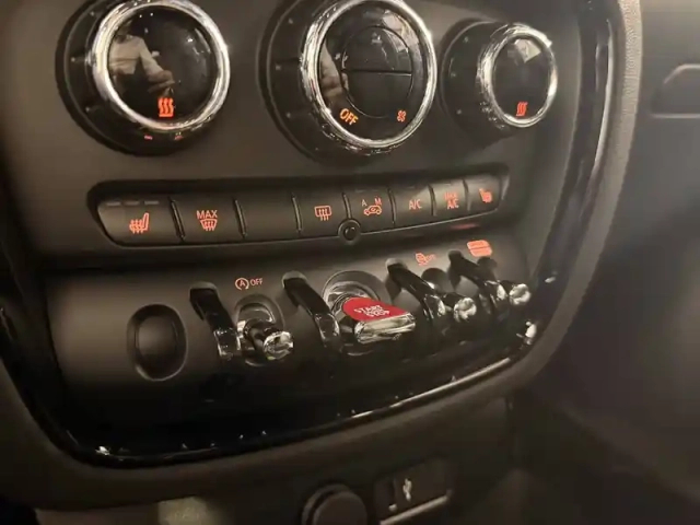 Mini Mini clubman cooper 136 ch dkg7 — photo 33