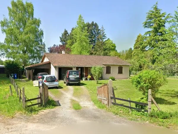 Terrain de 4 000 m² avec Maison !