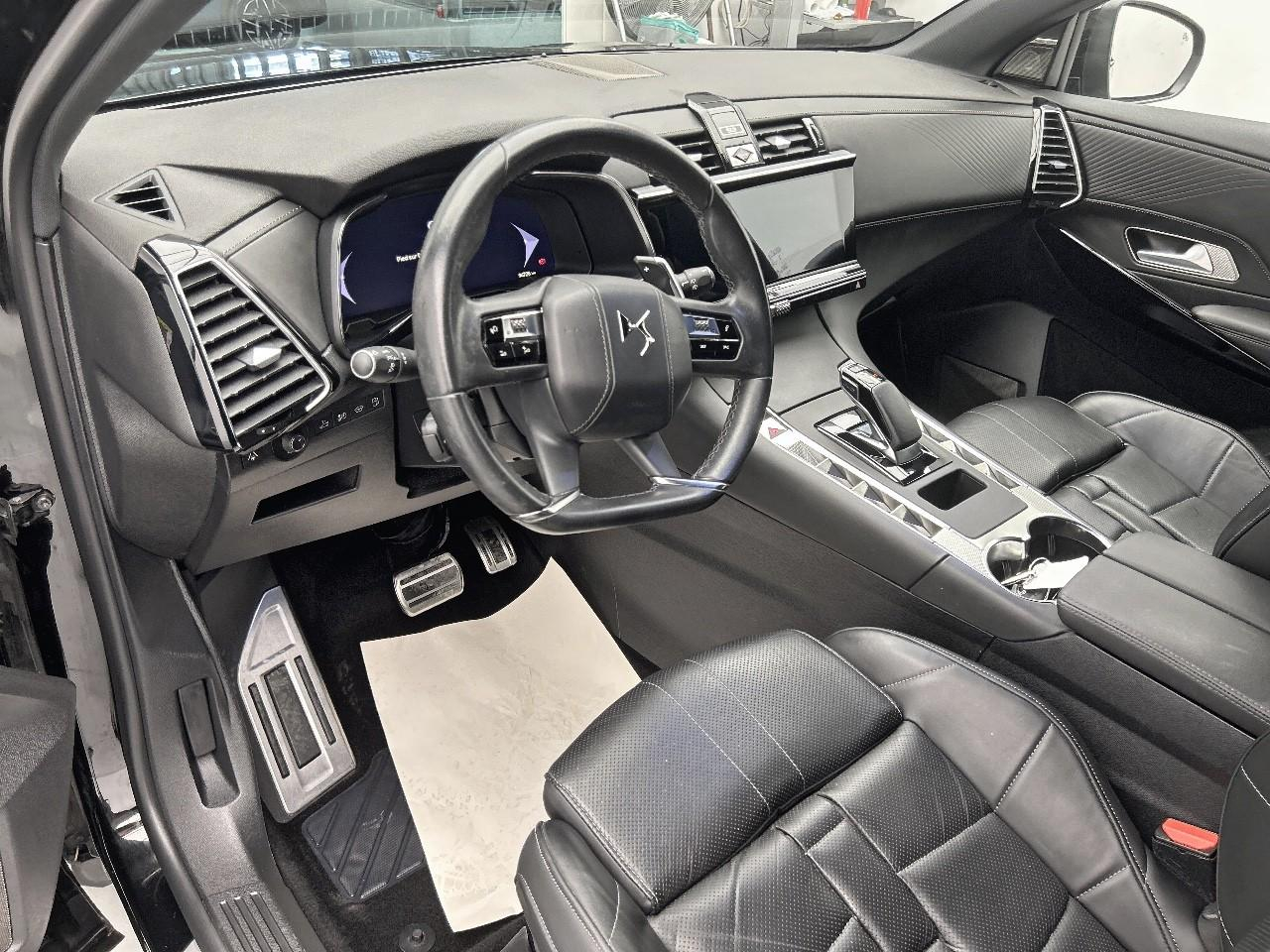 Ds Ds 7 crossback hybride rechargeable e-tense 300 eat8 4x4 opera — photo 9