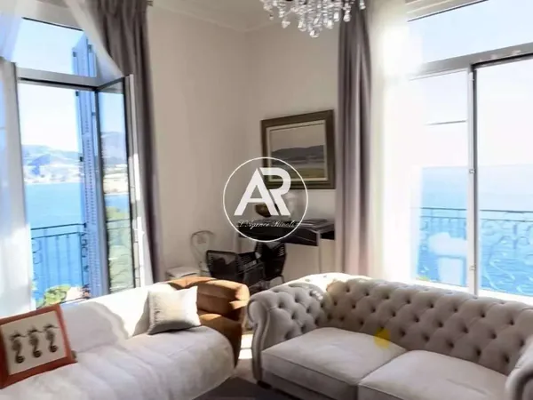 Appartement 4 pièces 160 m²