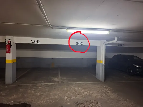 Vends parking Boulogne Silly-Reine